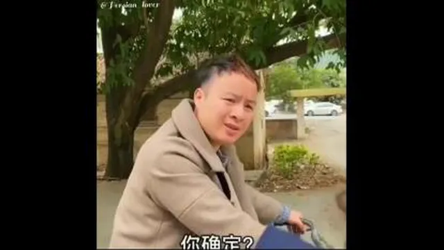 همون عقب سوارش میکردی بهتربود😂😂😯