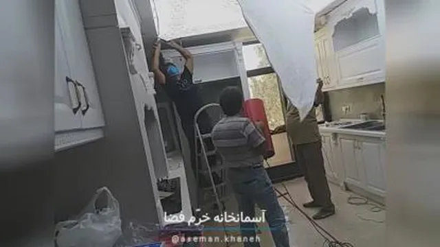 تصویر وکتور در آشپزخانه منزل مسکونی