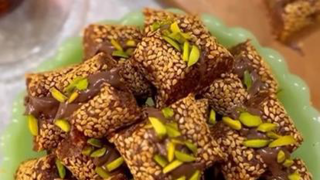 لقمه خرمایی شکلاتی