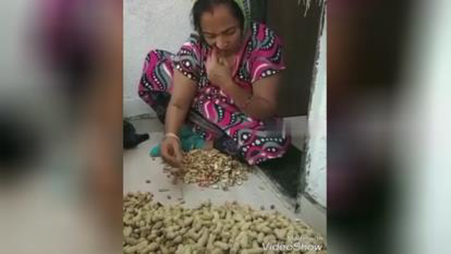 مغزکردن بادام زمینی به روایت کلیپ😂😂😂