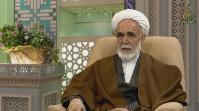 بترسید از ظلم بر کسی که یاوری جز خدا ندارد