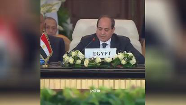 رئیس جمهور مصر: گذرگاه رفح را ما نبستیم ارتش اسرائیل آن را بمباران کرد