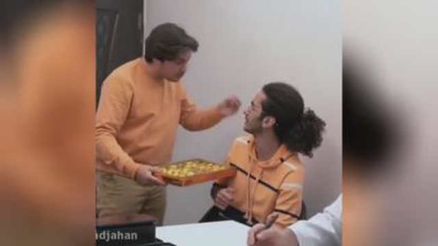 دکتر چشم.🤣😂