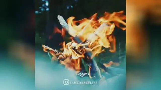 من هم خدایی دارم