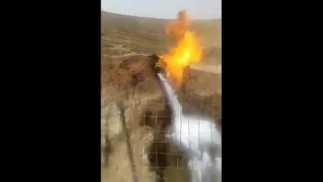 کلیپی دیدنی ازچاهی که همراه آب آتش بیرون می آید