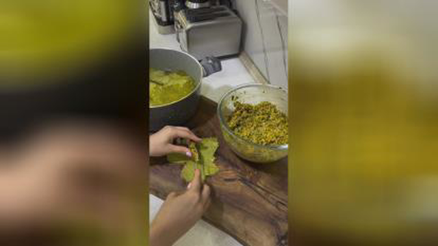 دلمه مجلسی و شیک😍😋 با سس مخصوص و ملس