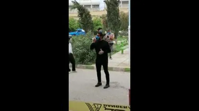 اجرای موسیقی برای پرسنل زحمت کش درمانی