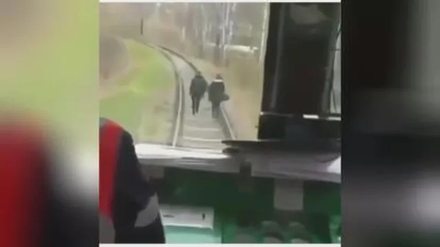 راننده مترو ها هم حسودن😂😂