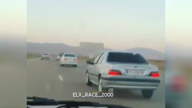 زانتیا لعنتی 200 تا رو با سه تا چرخ داره میره