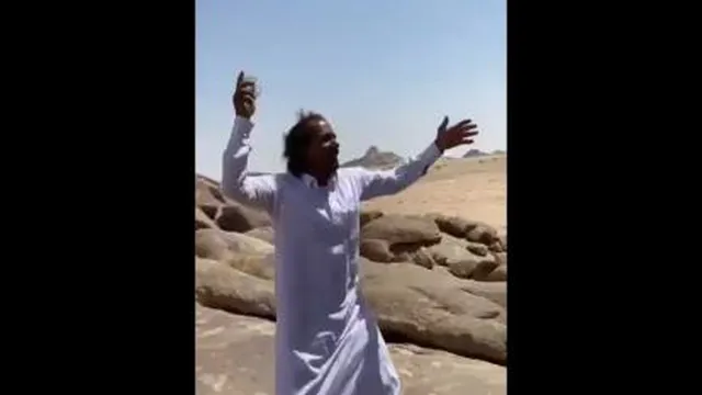 بچه فضول