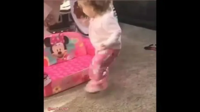 ذوق کردن بچه