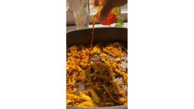 ته چین مرغ زعفرانی