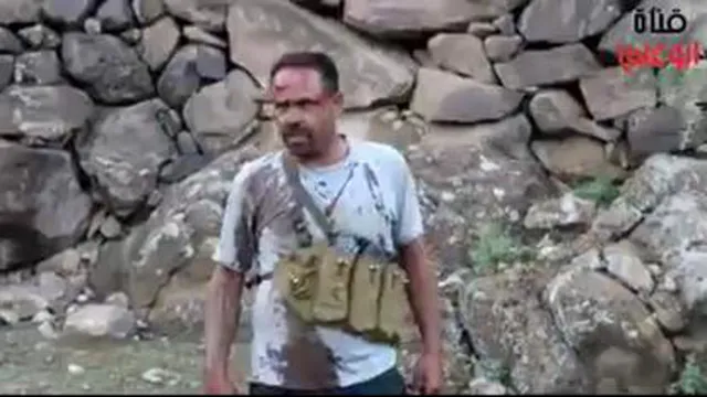 شجاعت اسیر یمنی در برابر سربازان سعودی