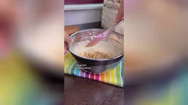 شیرینی پفک گردویی