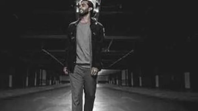 حامی توی وضعیت سفیدم