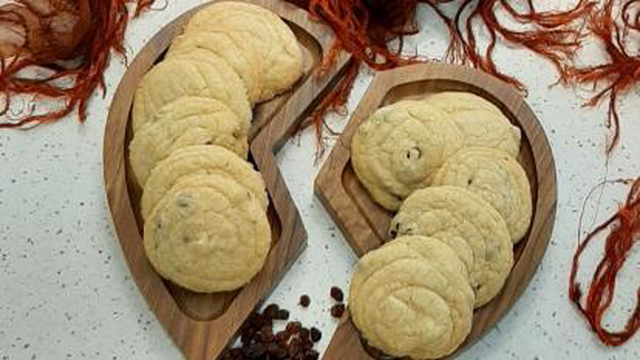 طرز تهیه شیرینی کشمشی ترک دار و بازاری با روغن مایع