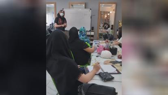 بهترین آموزش کاشت ناخن در تهران