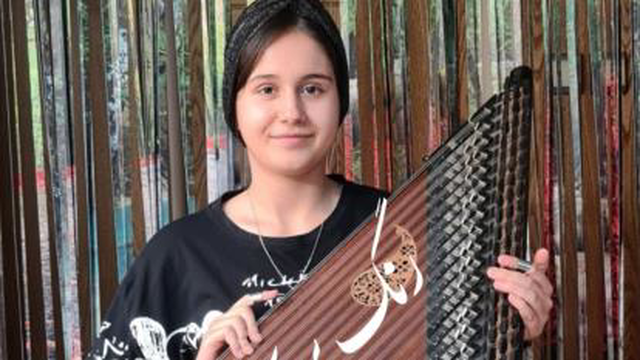 قطعه ی پریچهر و پریزاد(قانون نوازی با بهار پنجه پور)