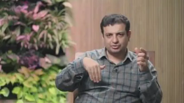راه کارهای استاد رائفی پور برای برون رفت از مشکلات اقتصادی