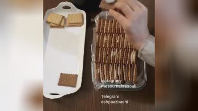 کیک یخچالی شکلاتی