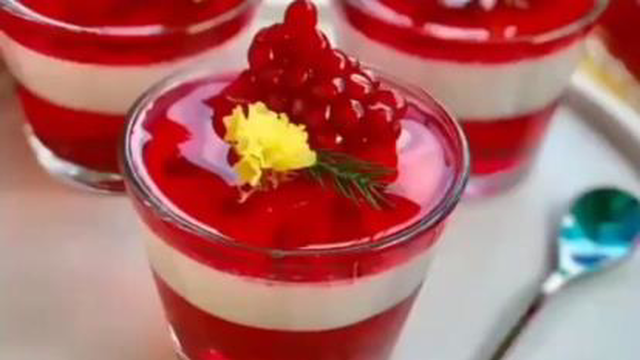 طرزتهیه پاناکوتای انار برای شب یلدا
