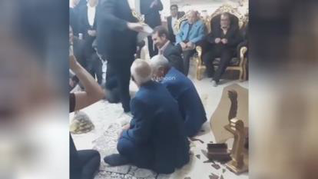 مراسم کله قندشکستن