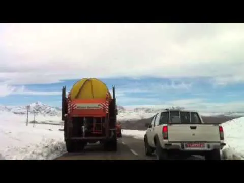 سفر به جاده‌های برفی یزد
