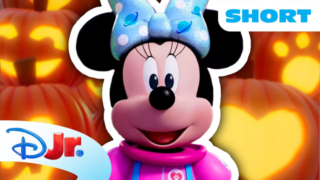 Minnie and the Pets go Search for Spooky Spirits! 👻🎀 | Minnie's Bow-Toons: Pet Hotel | Disney Jr.