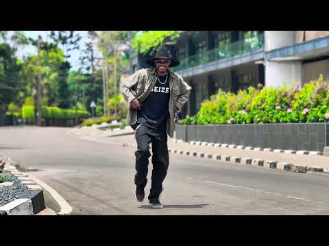 Hold up c walk choreography tutorial ( snoopdogg gang steps)