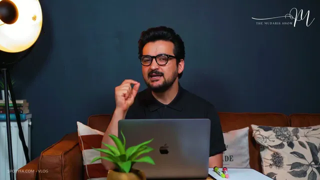 علاقه‌مند به ثروتمند شدن هستید ولی نمی‌دانید از کجا شروع کنید؟ این ۱۰ کتاب را حتماً قبل از مرگ بخوانید!