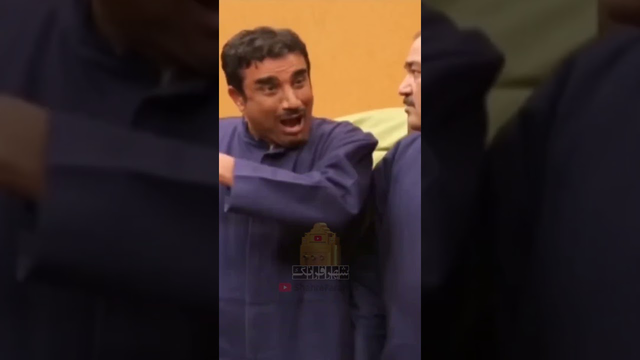 الفبای حرف زدنش: چک، لگد، کله! - کمدی در حاشیه 2