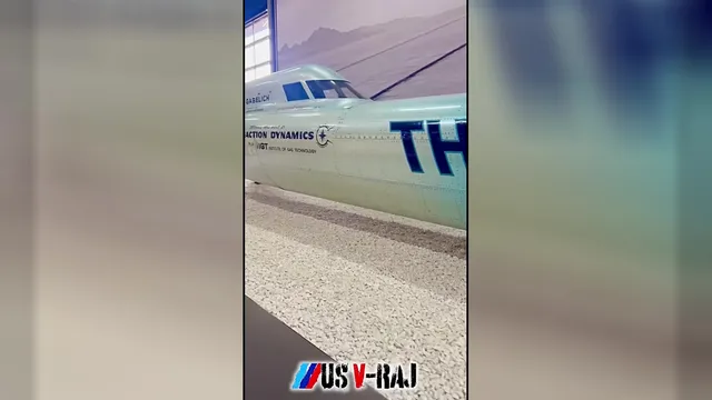 ماشینی با موتور جت: قدرت و سرعت بی‌نظیر
