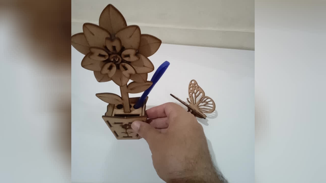 ماکت پروانه و گل ، گلدان جامدادی