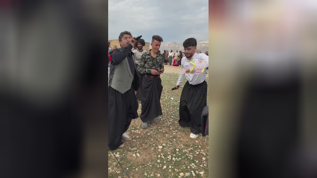 لری.