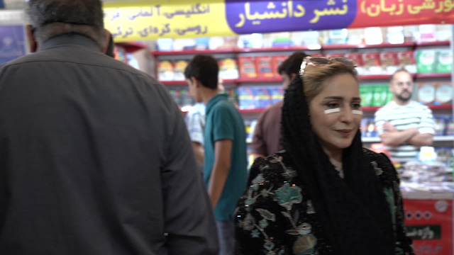 رونمایی کتاب در چشم هایش دو پرنده سفید