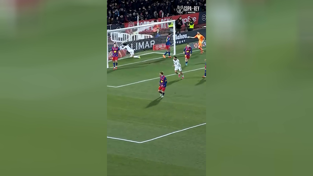 Unreal save by Gerard 🤯 shorts fcbarcelona shortvideo