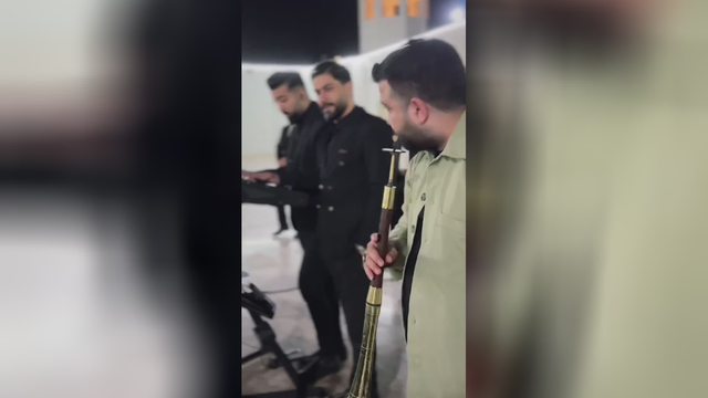 لری.