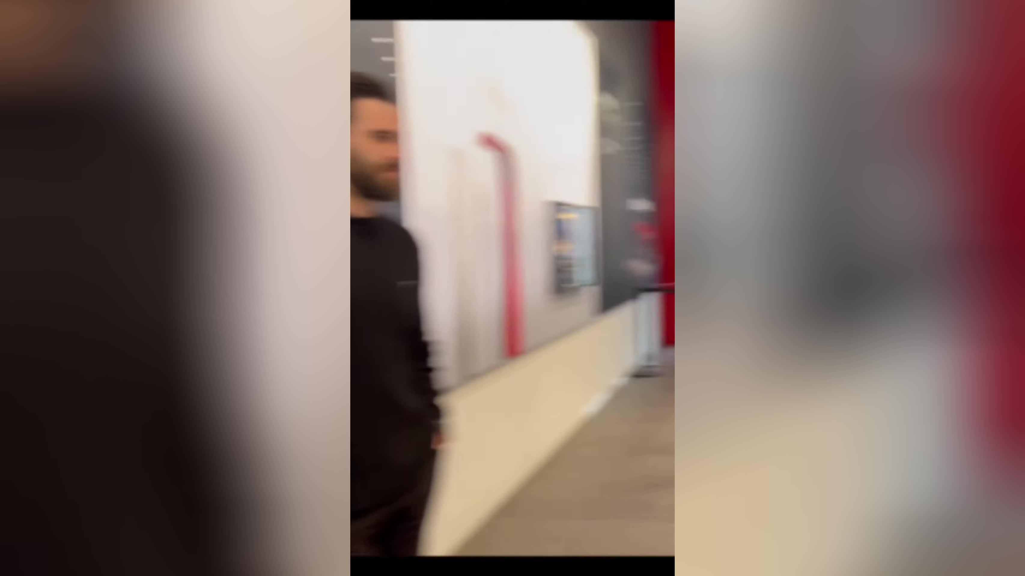 نگاهی به داخل ماشین فضایی تسلا