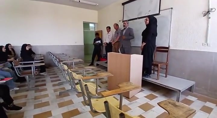تدریس در دانشگاه توسط دکتر زهرا میرزایی