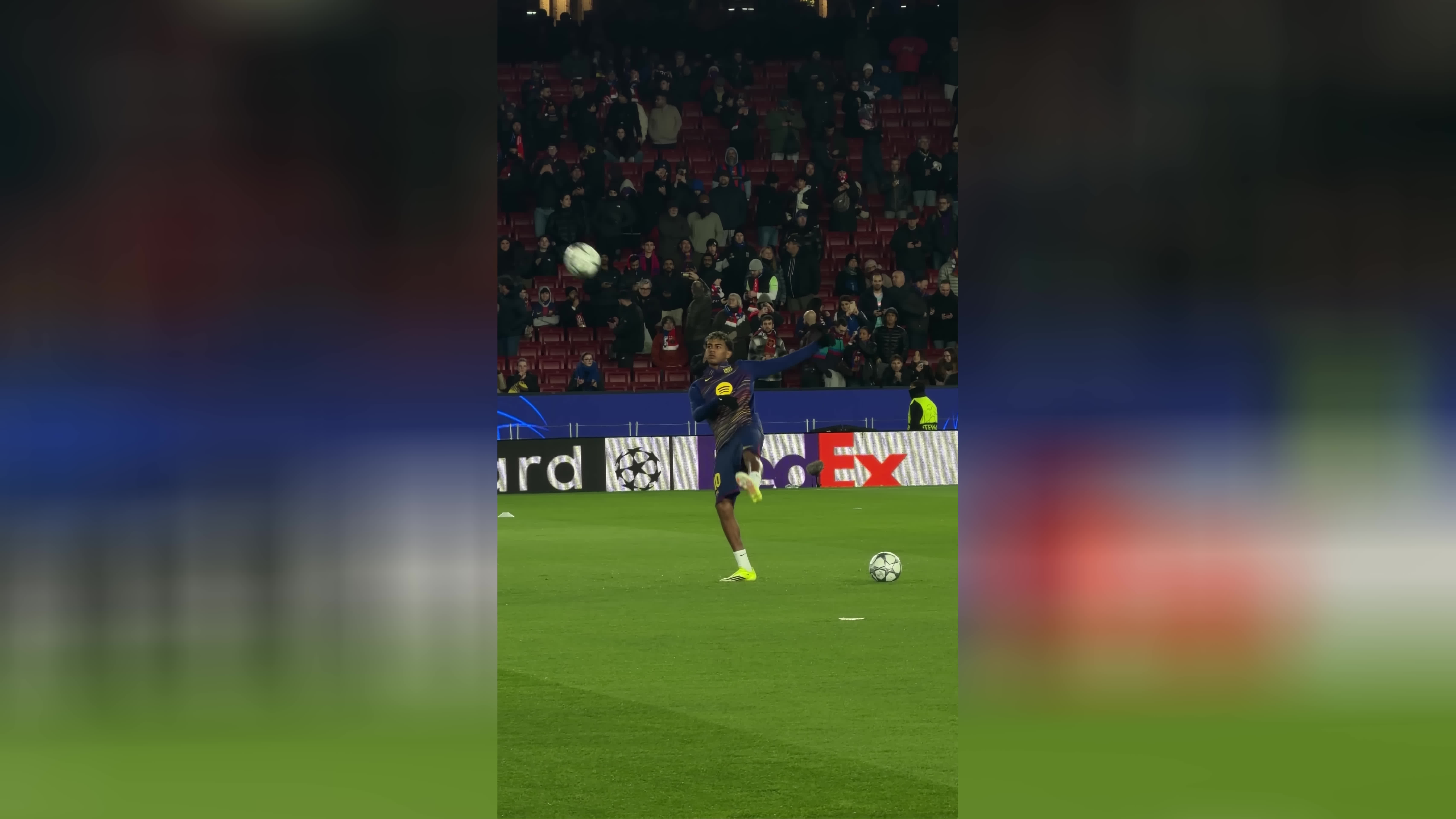 Lamine chillin’ 😎 shorts fcbarcelona shortvideo