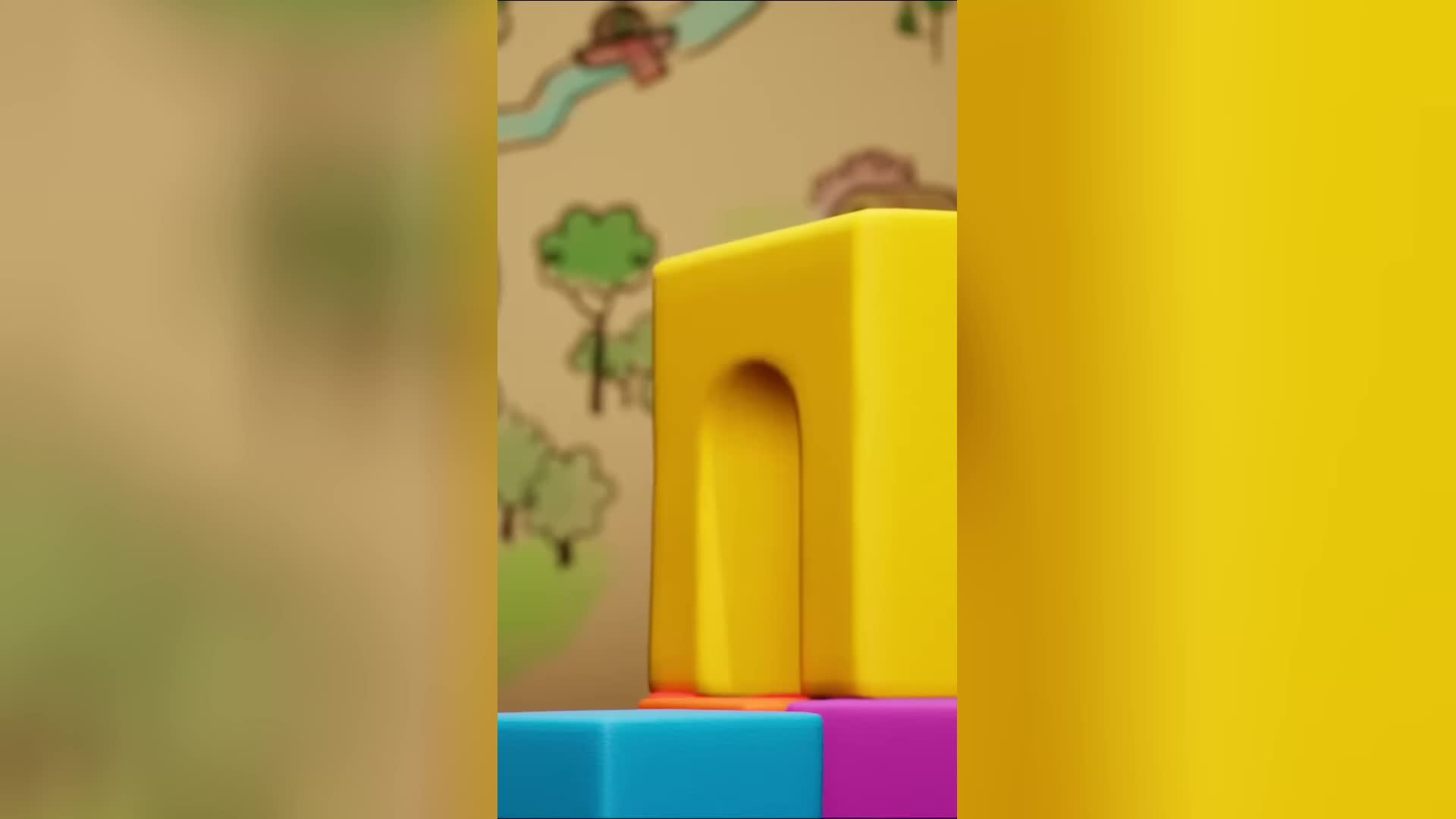 Pooh Bear helps Bea build a tower with blocks! 🧡 | Playdate with Winnie the Poo