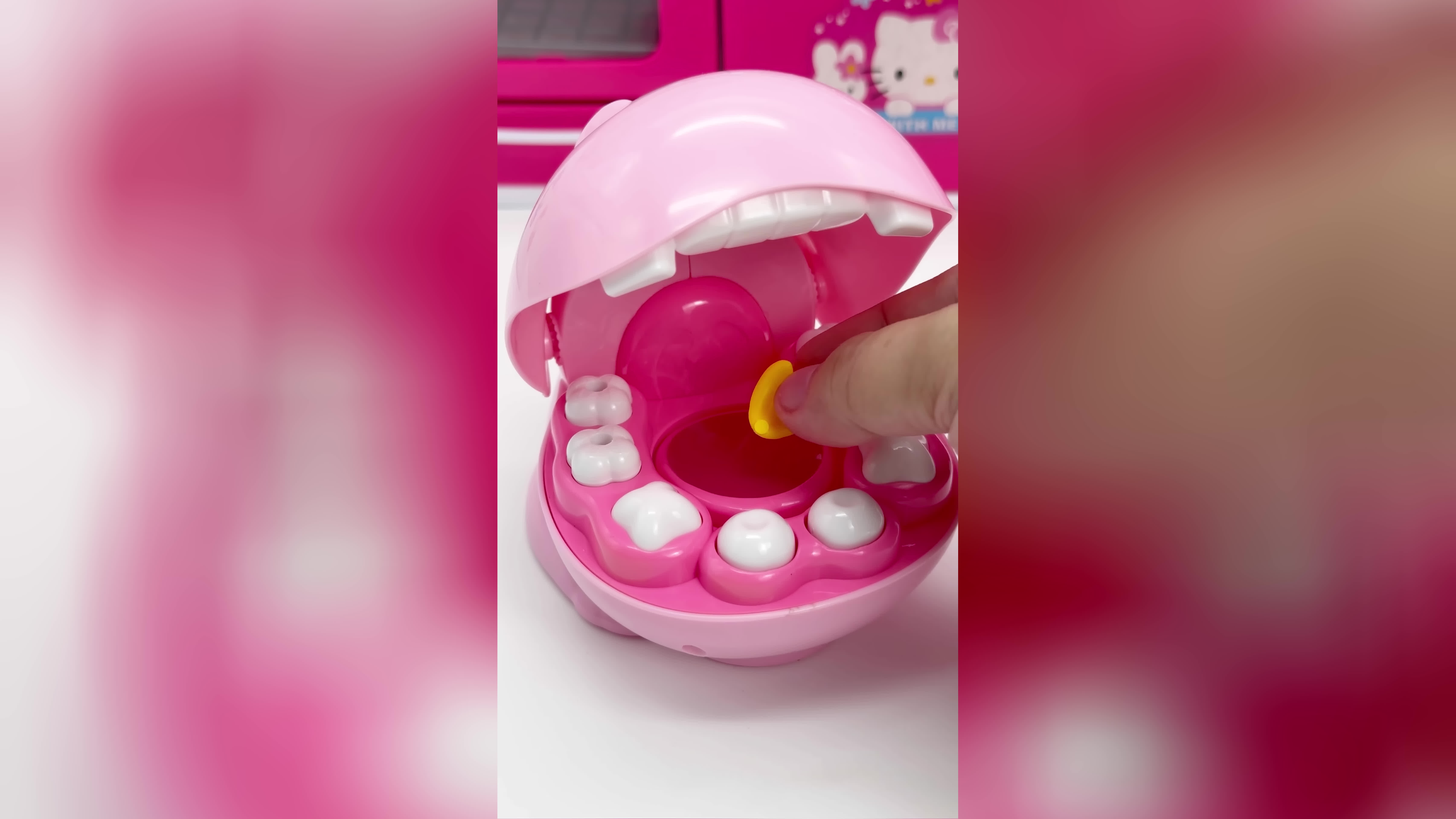 ASMR مینیاتوری لذت‌بخش: ست دندان‌پزشکی صورتی و بامزه (بدون صحبت)
