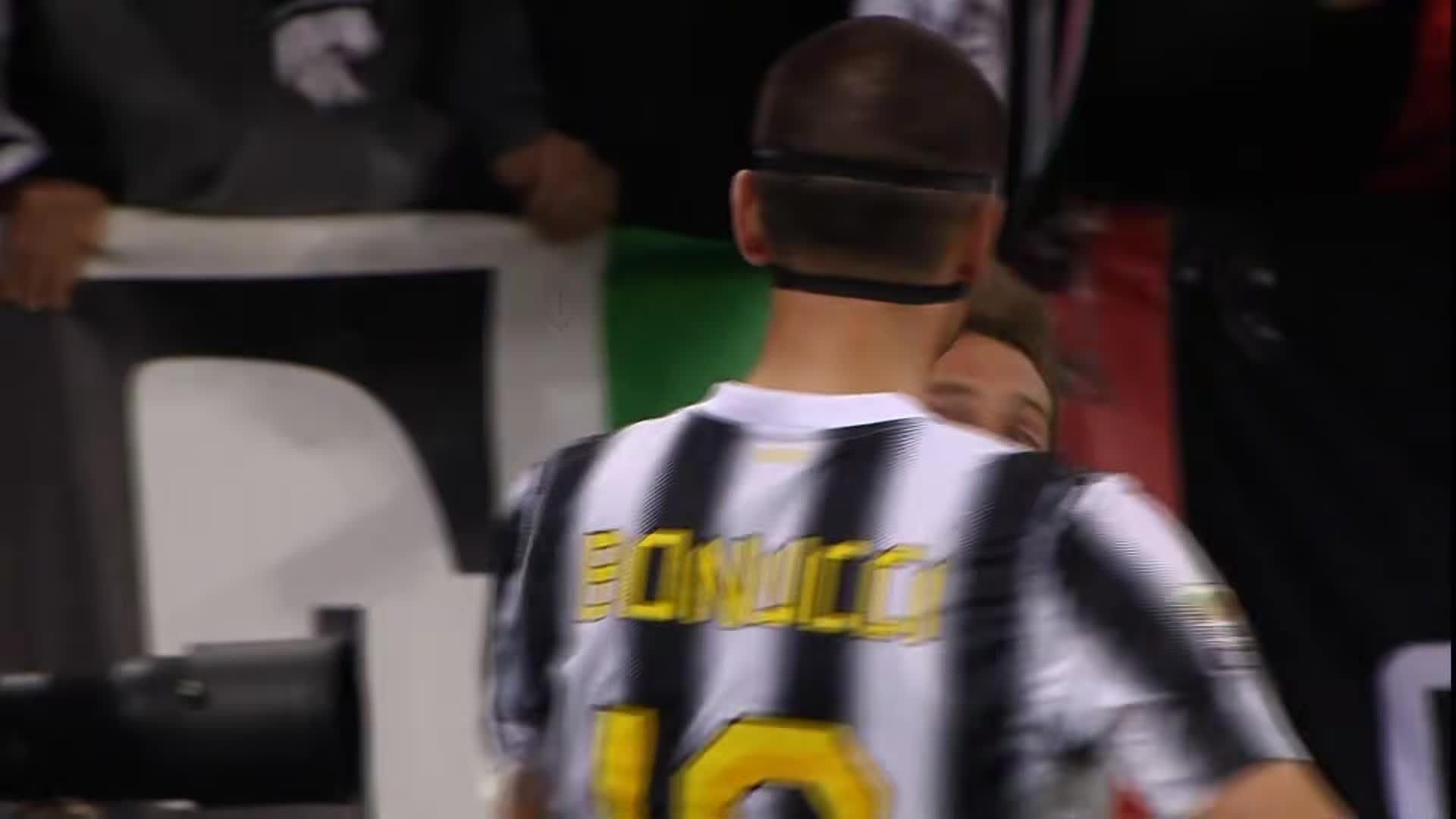 Claudio Marchisio | TOP 10 GOALS with JUVENTUS ⚪​⚫​