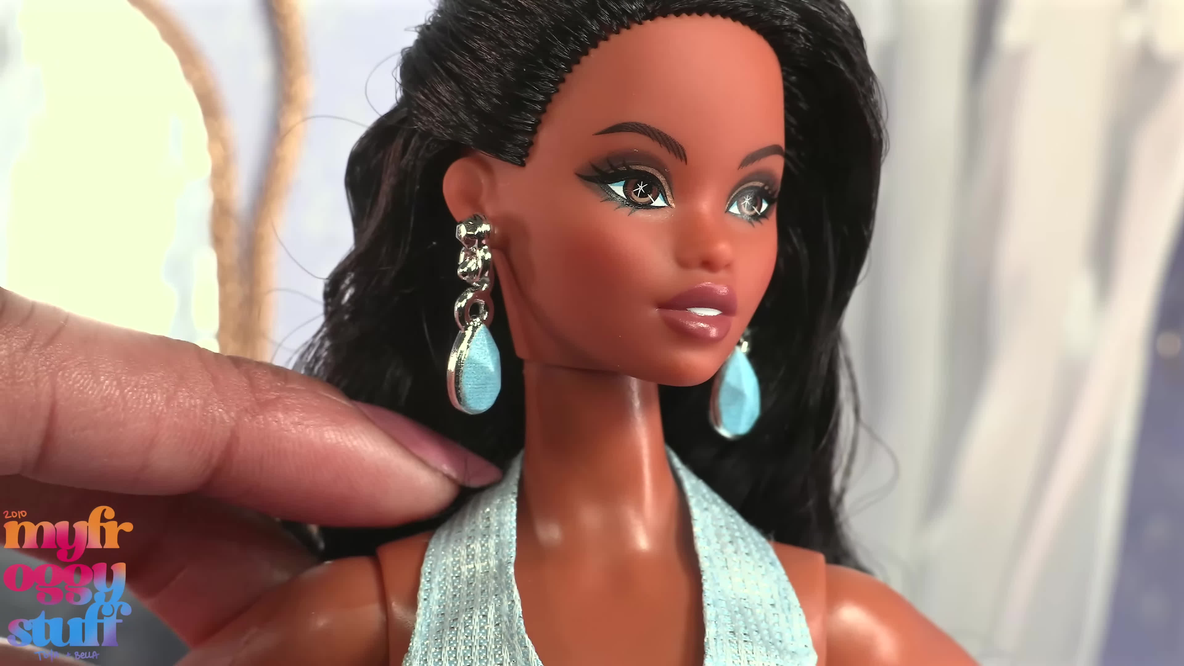 How To Make Doll Capsule Wardrobe In Hidden Doll Room | DIY Closet | Gala Barbie