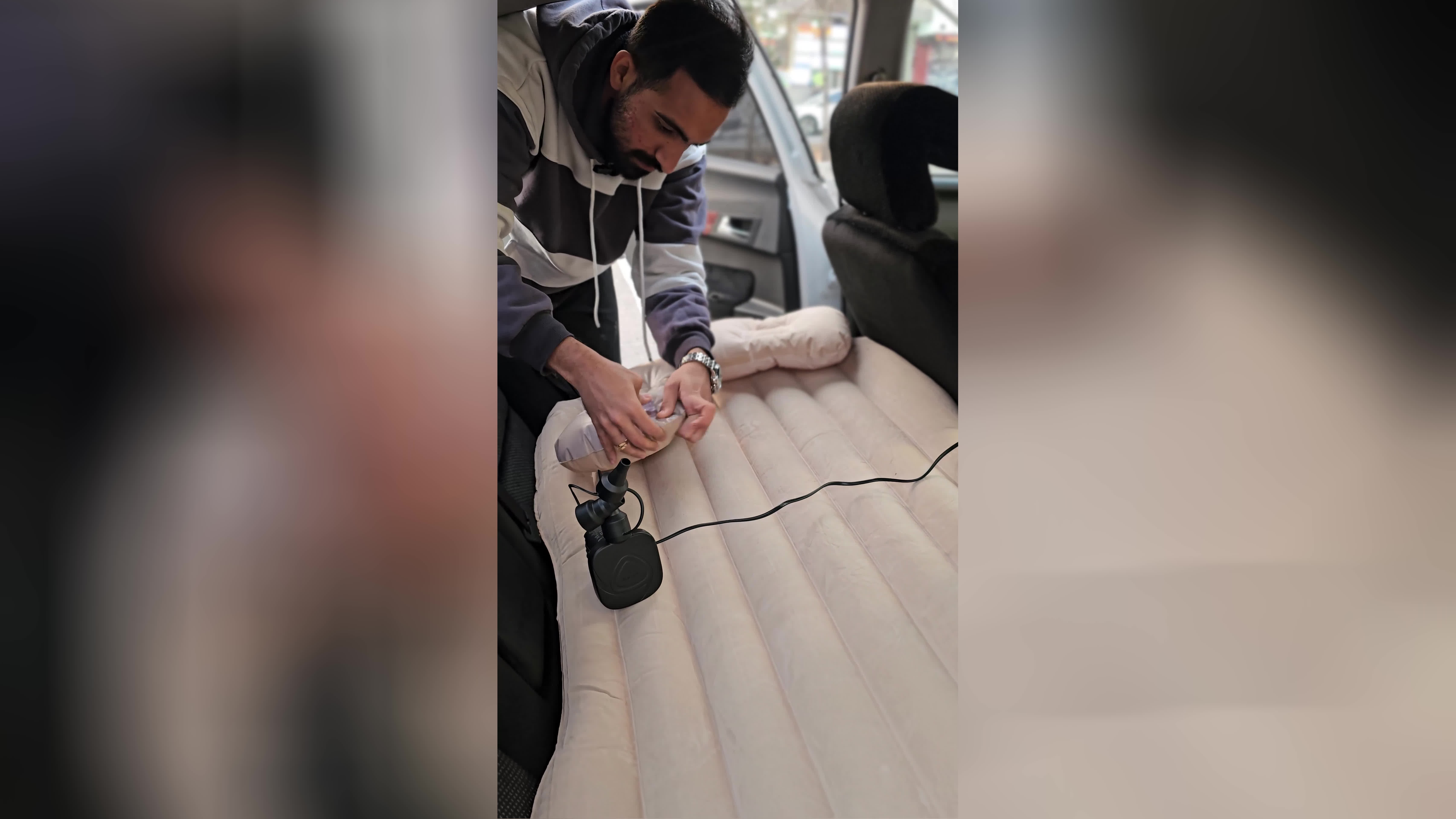 تشک بادی خودرو و صندلی عقب ماشین